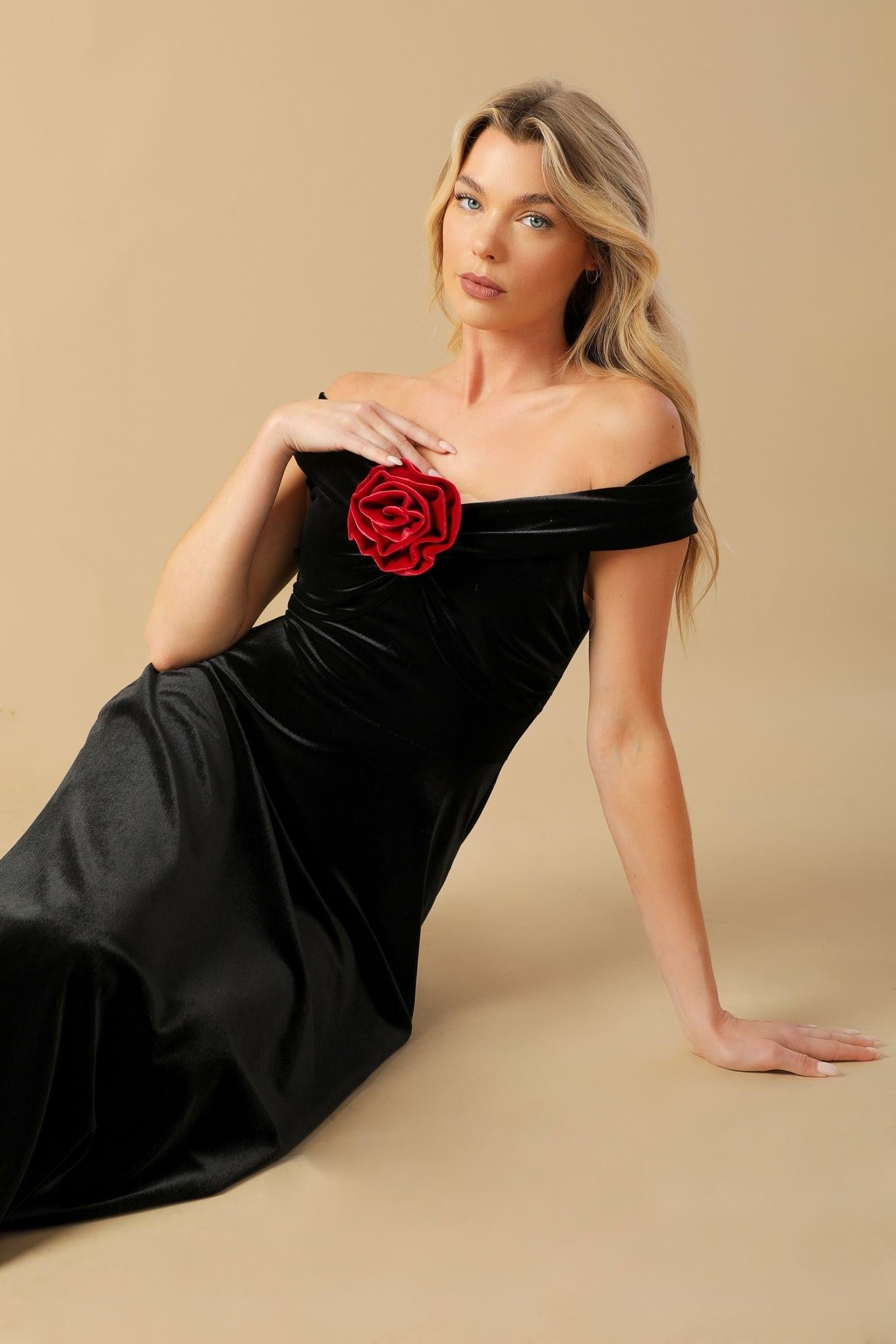 BE THERE FOR YOU VELVET MIDI DRESS - Glamourous Grace