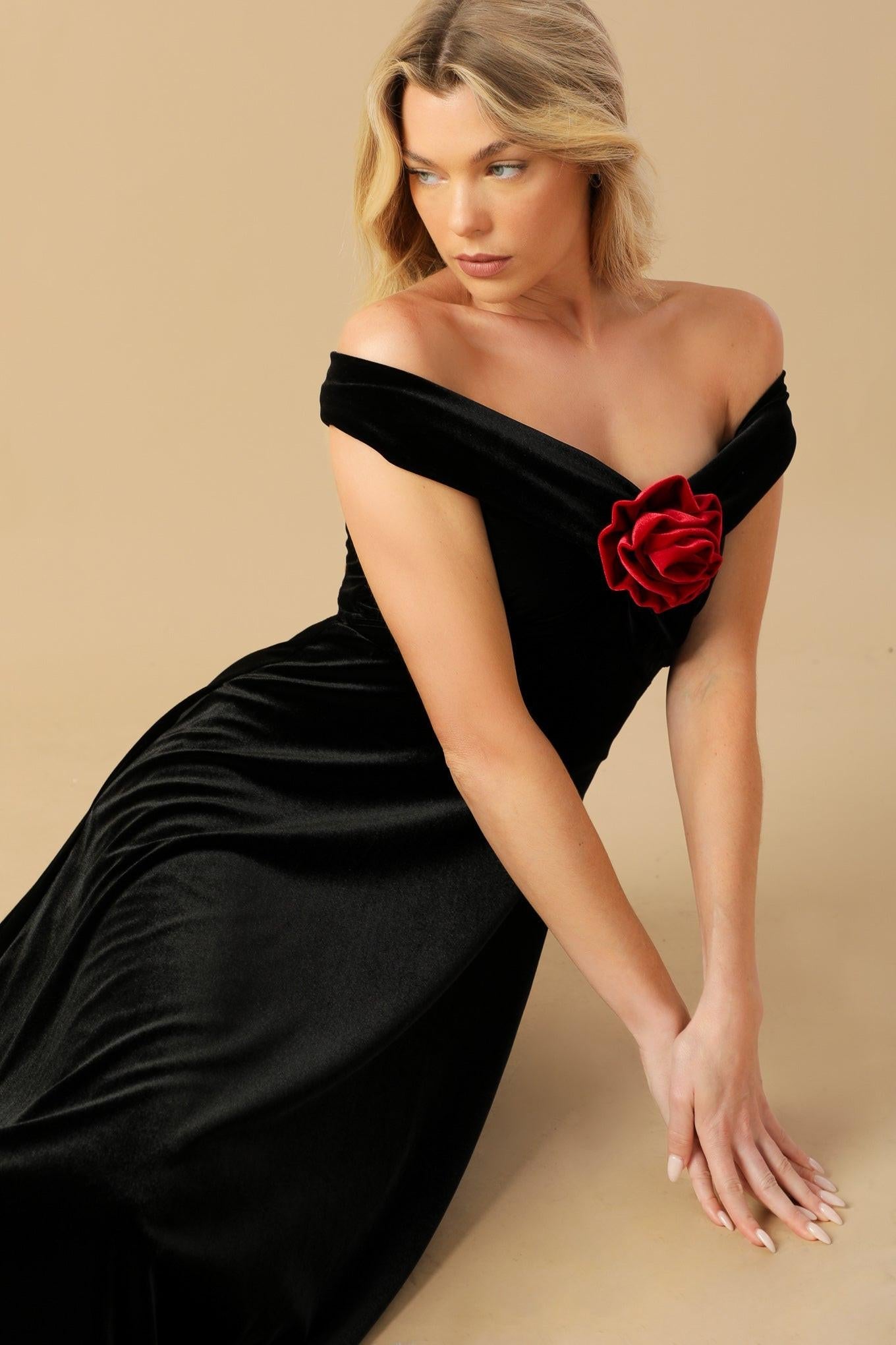 BE THERE FOR YOU VELVET MIDI DRESS - Glamourous Grace