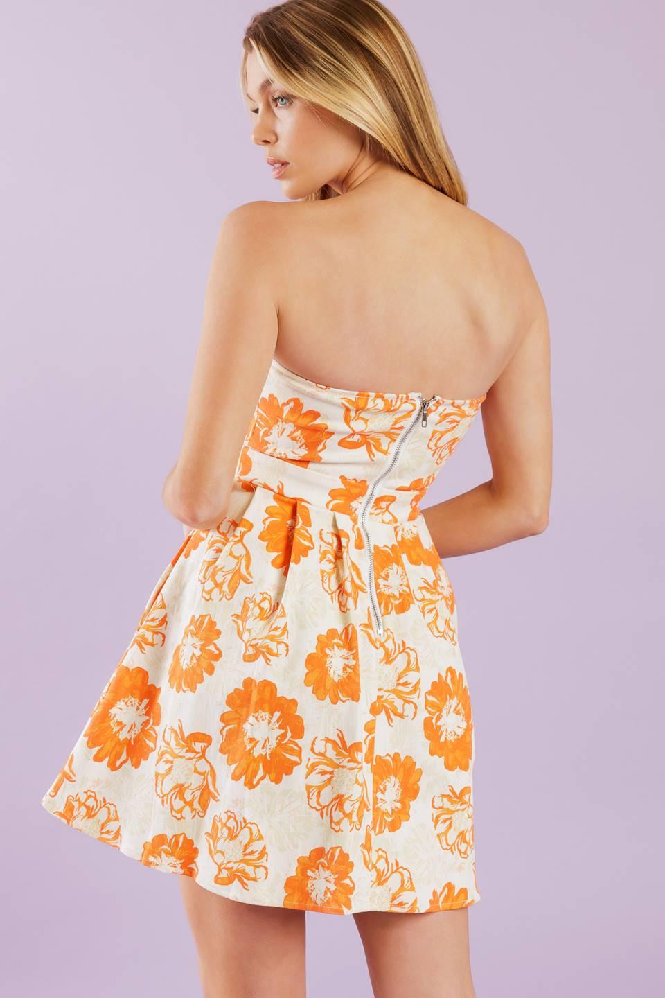 LOVE ME MORE WOVEN MINI DRESS - Glamourous Grace