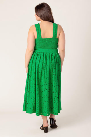 DAFFODILS & DAYDREAMS WOVEN LACE MIDI DRESS - Glamourous Grace