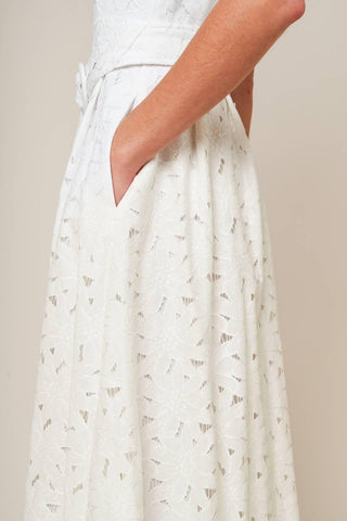 DAFFODILS & DAYDREAMS WOVEN LACE MIDI DRESS - Glamourous Grace