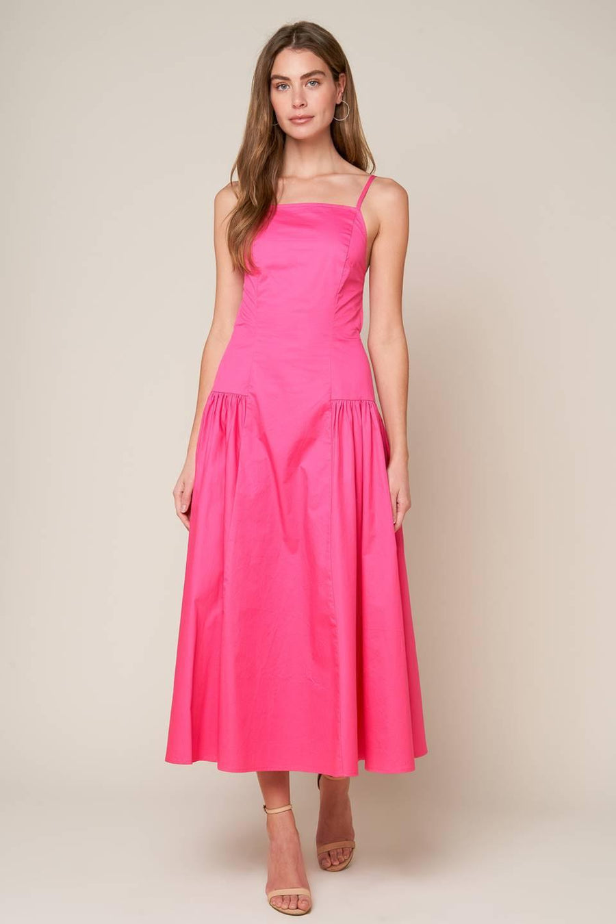 SLEEK ESSENCE WOVEN MIDI DRESS - Glamourous Grace
