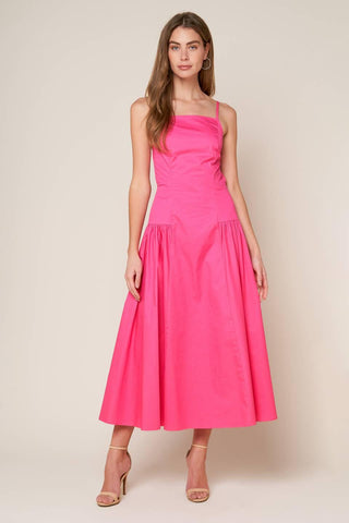SLEEK ESSENCE WOVEN MIDI DRESS - Glamourous Grace