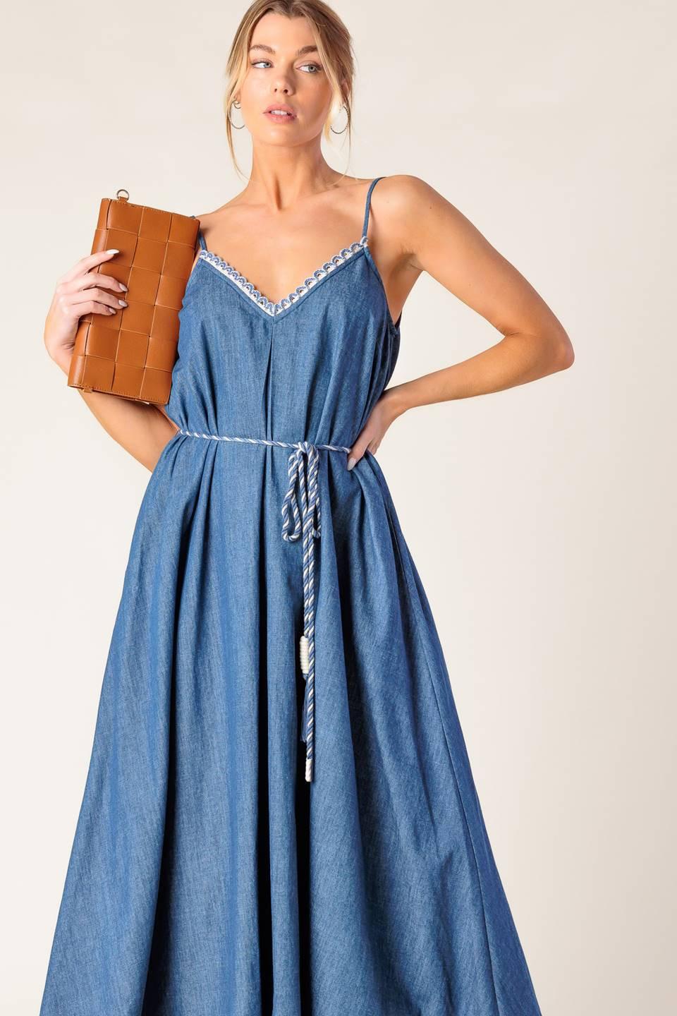 HEARTFELT MOMENT DENIM MIDI DRESS - Glamourous Grace