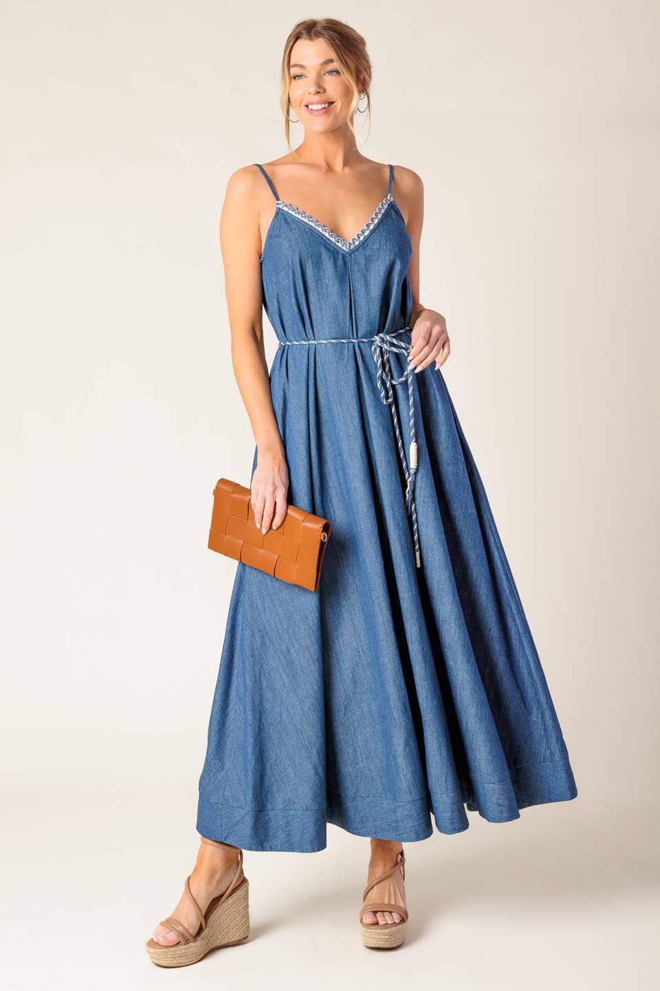 HEARTFELT MOMENT DENIM MIDI DRESS - Glamourous Grace