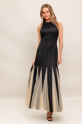 NOIR TULLE BLACK KNIT MAXI DRESS - Glamourous Grace