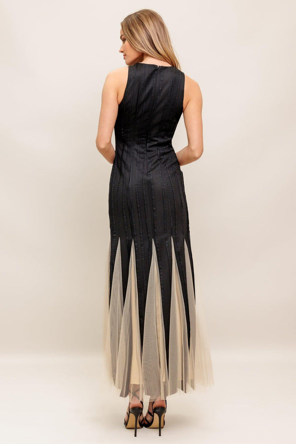 NOIR TULLE BLACK KNIT MAXI DRESS - Glamourous Grace