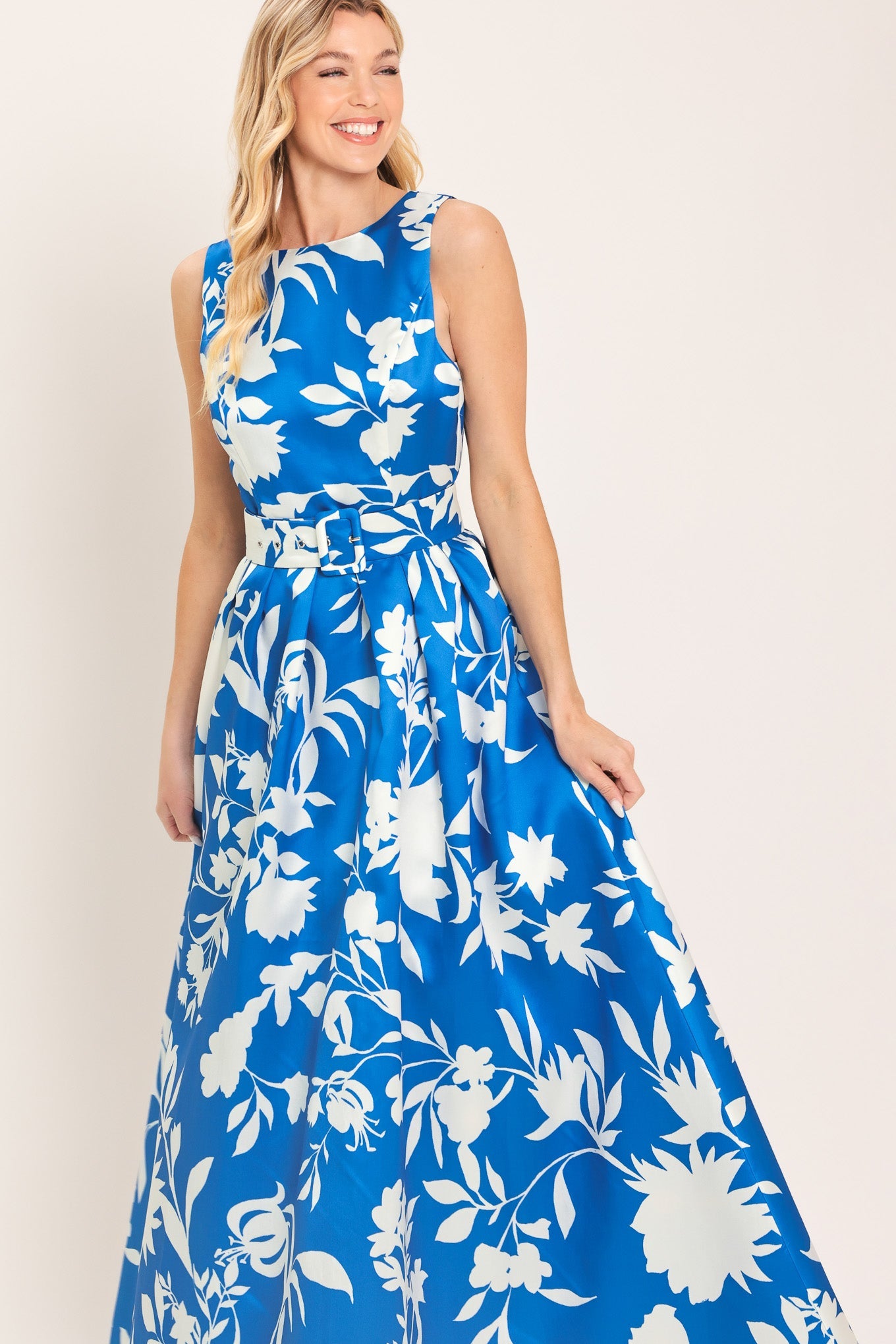 SAPPHIRE FANTASY BLUE WOVEN MAXI DRESS - Glamourous Grace
