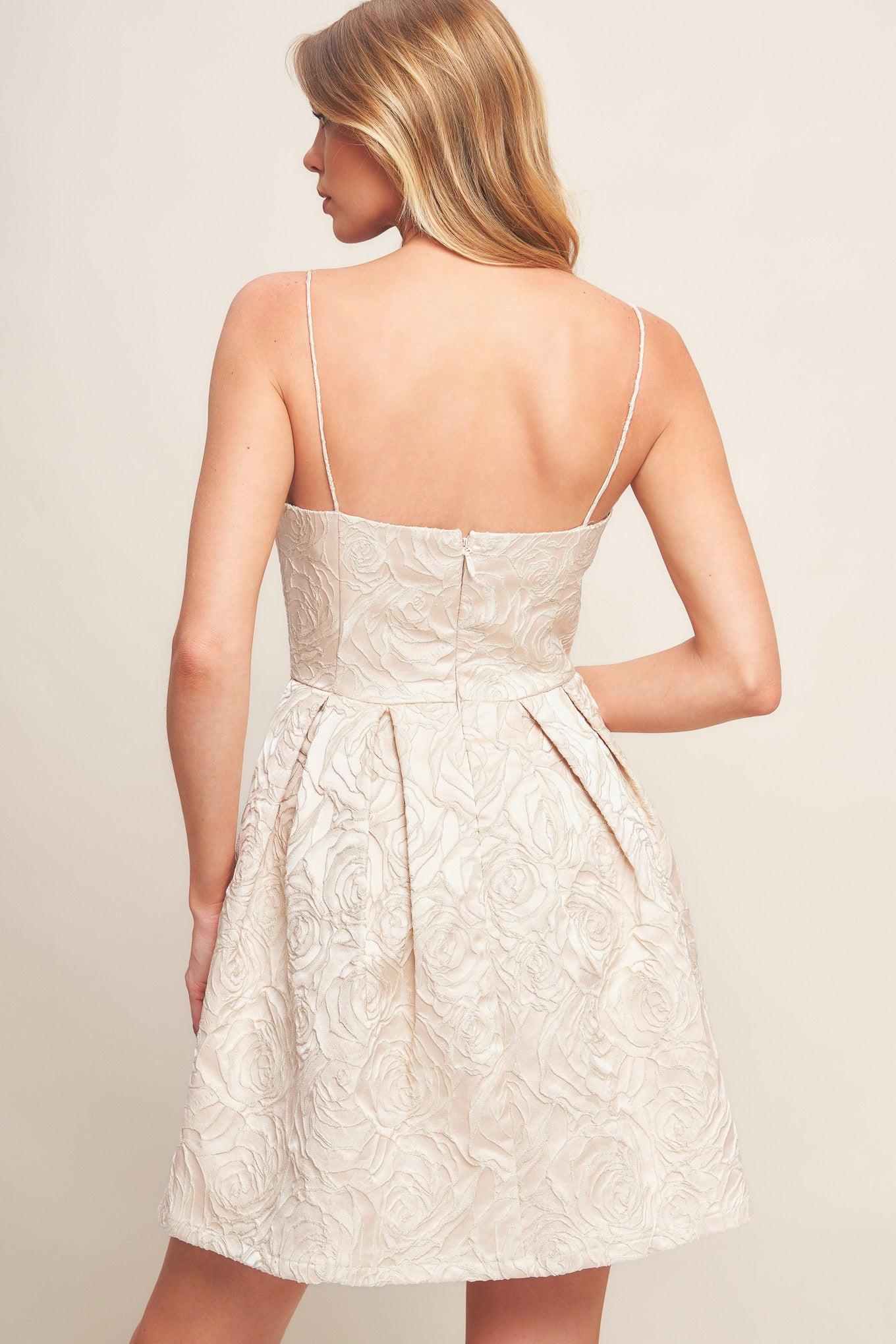 ROMANTIC GARDEN WOVEN MINI DRESS - Glamourous Grace