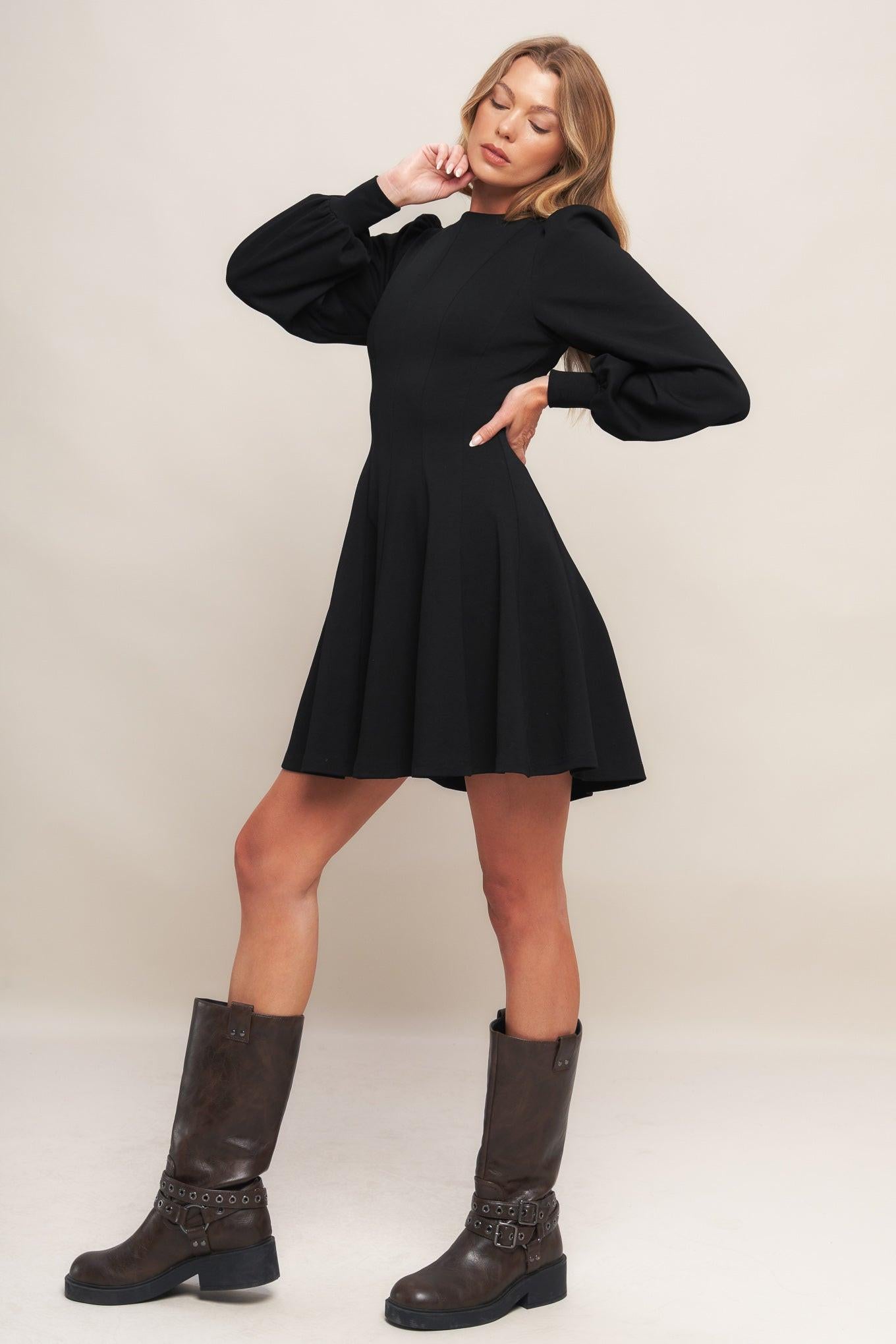 BLACK SWAN HEAVY KNIT MINI DRESS - Glamourous Grace