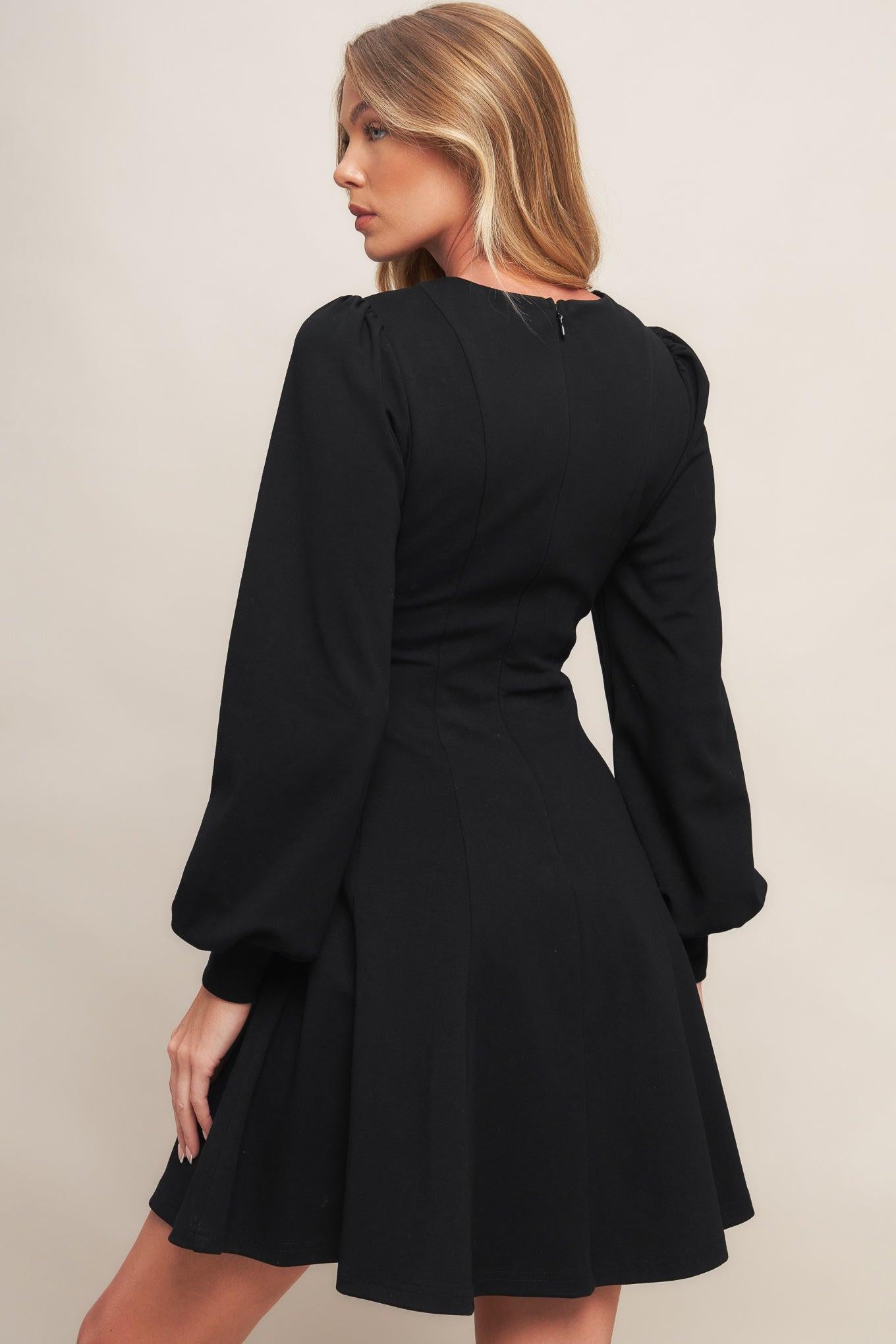 BLACK SWAN HEAVY KNIT MINI DRESS - Glamourous Grace