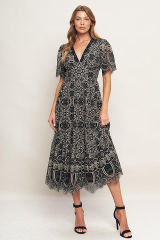 GOTHIC BLOOM WOVEN LACE MIDI DRESS - Glamourous Grace