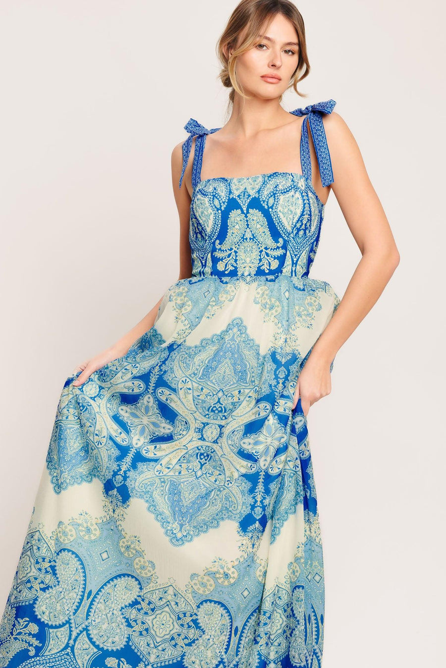OCEAN TAPESTRY WOVEN MAXI DRESS - Glamourous Grace