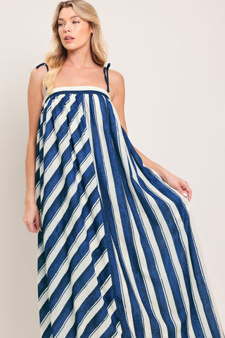 SEA RHYTHM WOVEN MAXI DRESS - Glamourous Grace