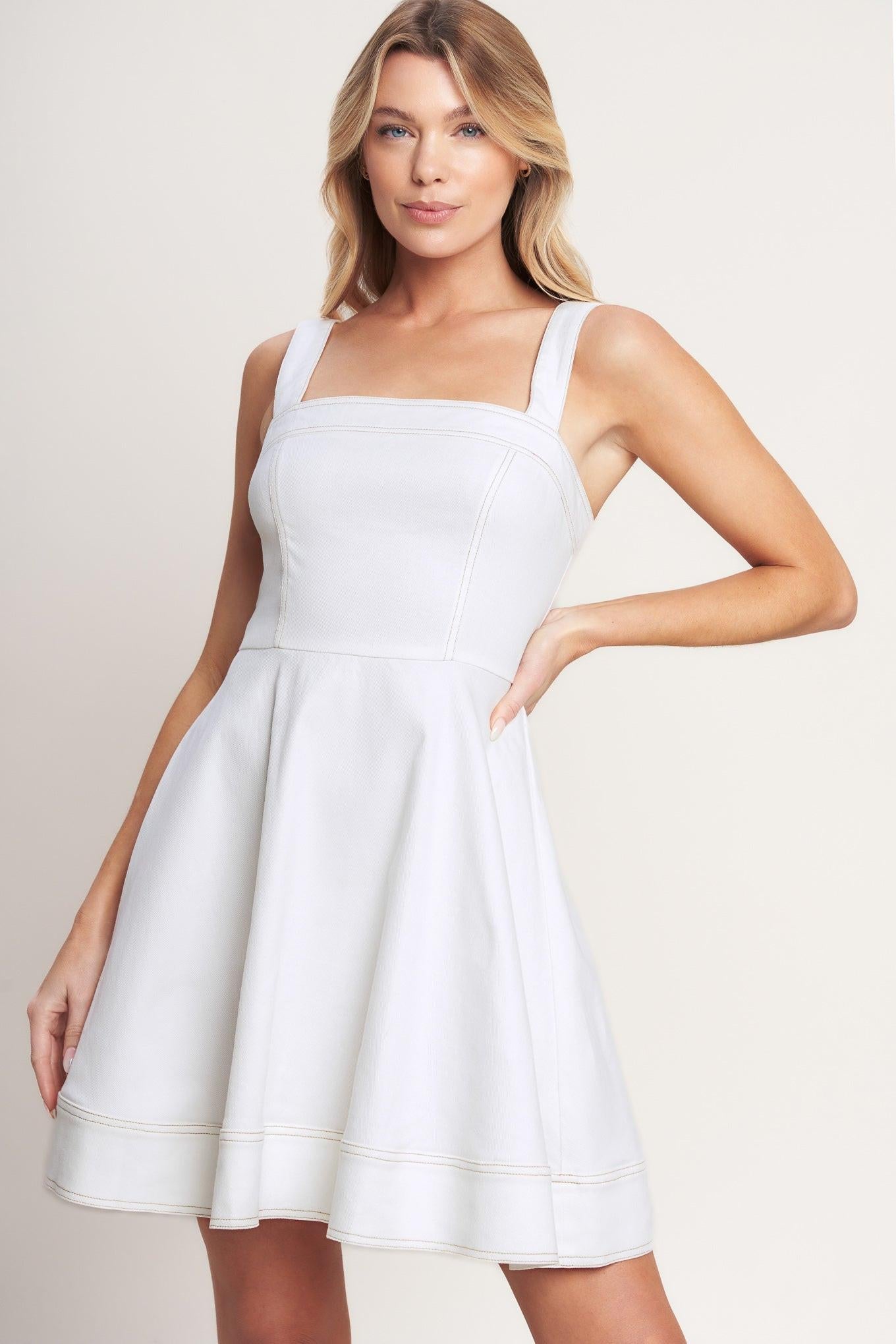 FIRST DATE FEELS WOVEN TWILL MINI DRESS - Glamourous Grace