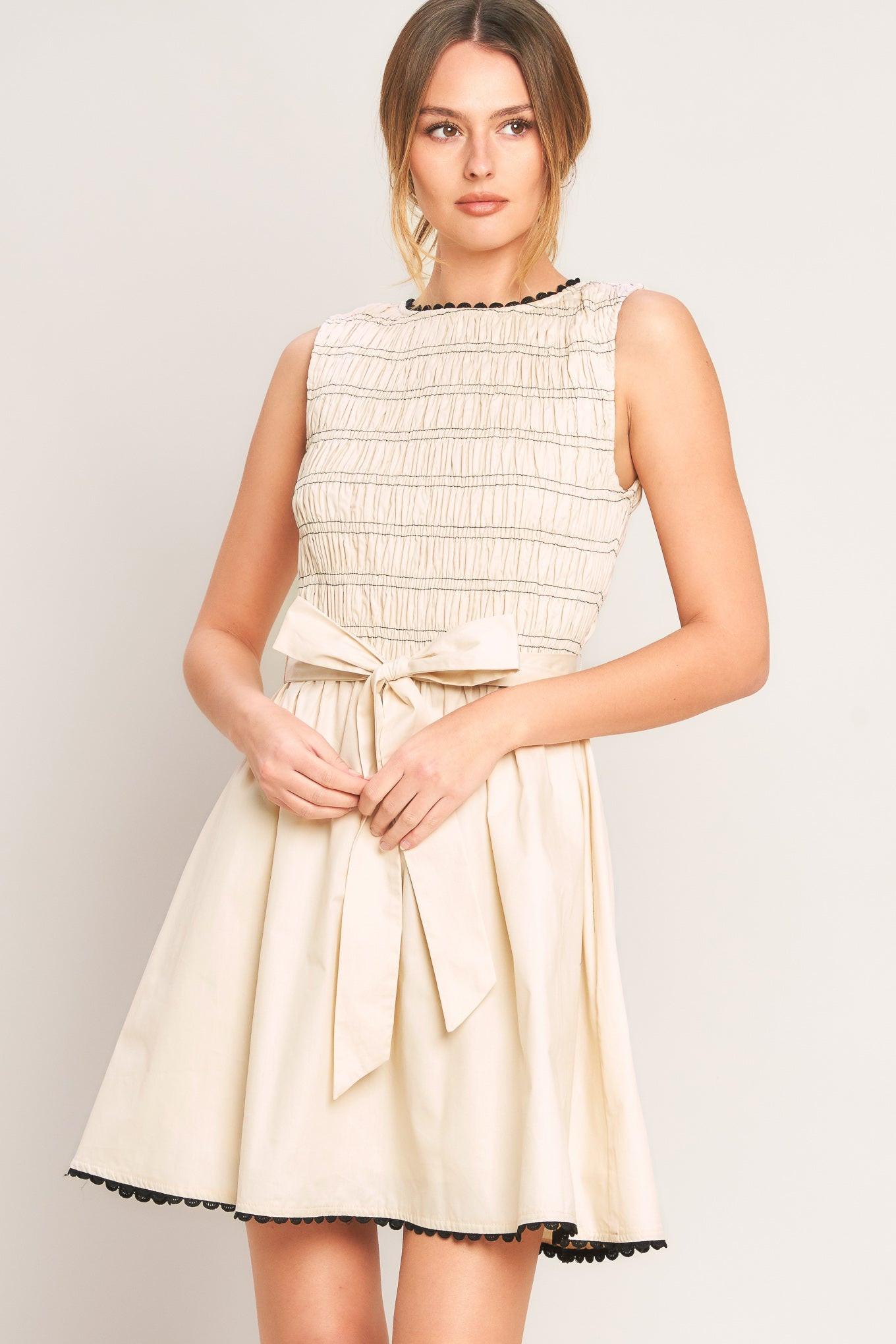 LOVELY ESCAPE WOVEN MINI DRESS - Glamourous Grace