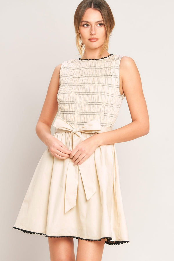 LOVELY ESCAPE WOVEN MINI DRESS - Glamourous Grace