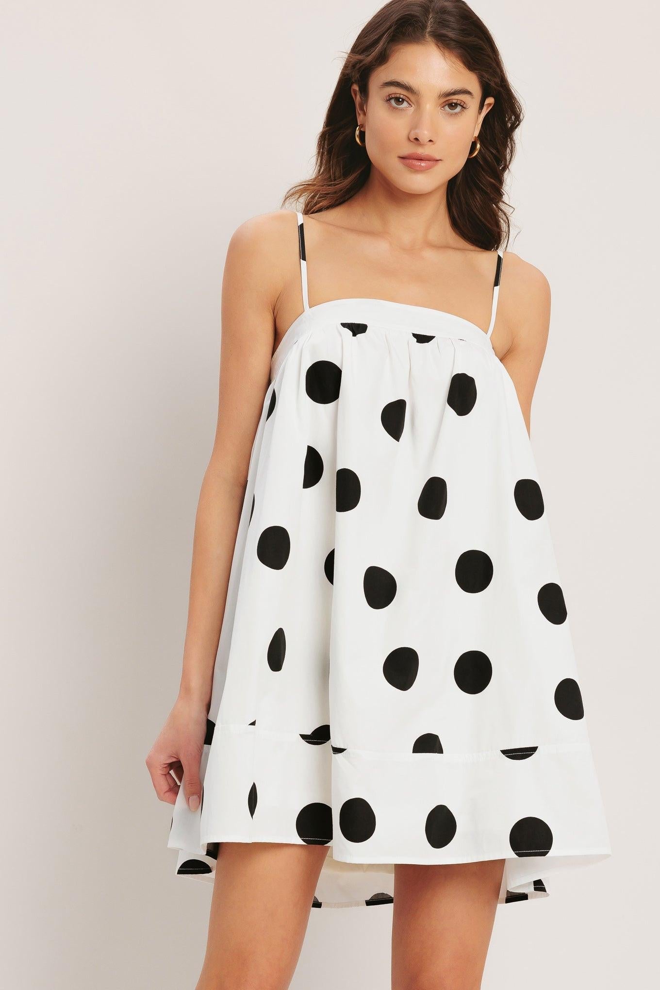 RUNWAY POLKA WOVEN MINI DRESS - Glamourous Grace