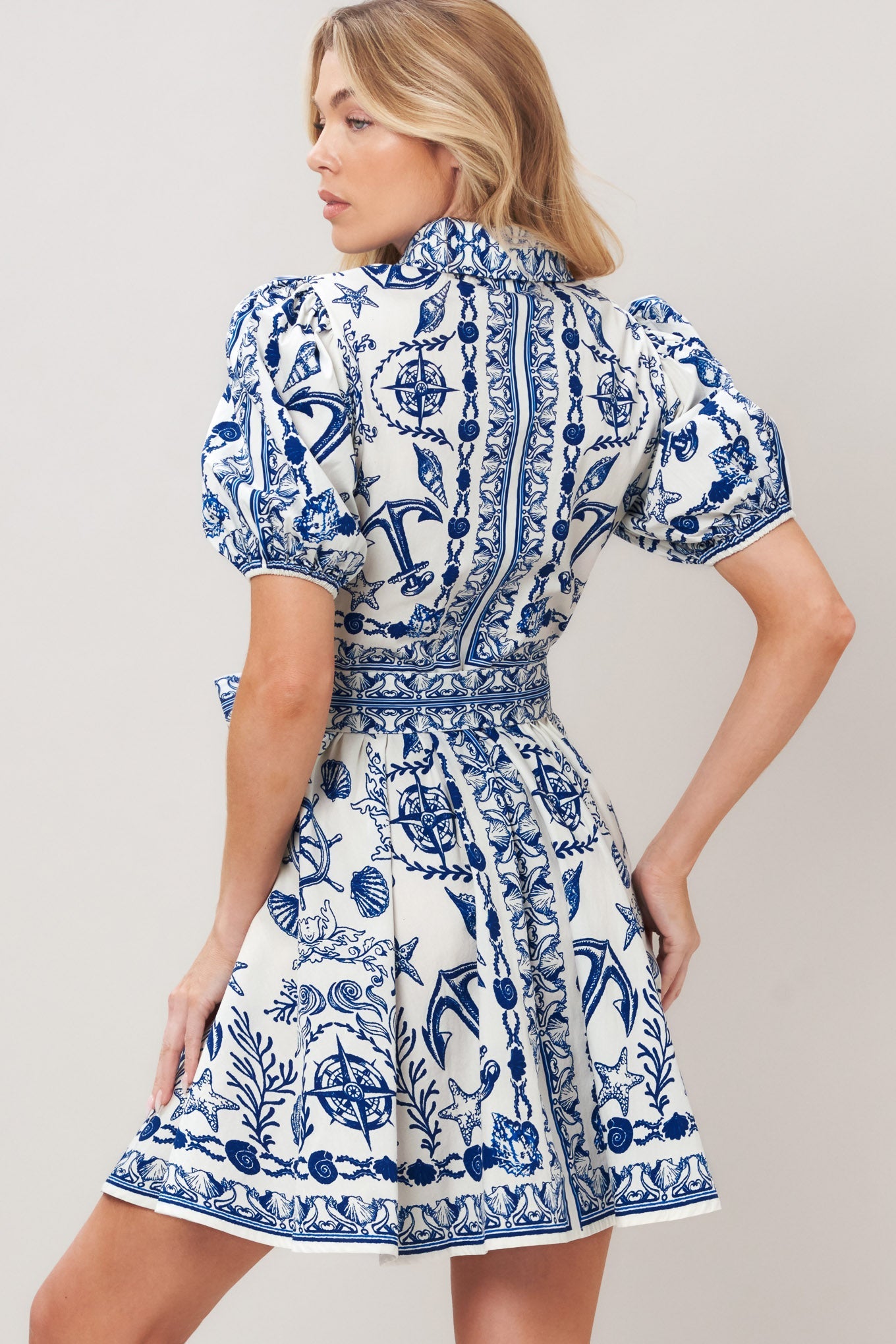 ISLAND PULSE WOVEN MINI DRESS - Glamourous Grace