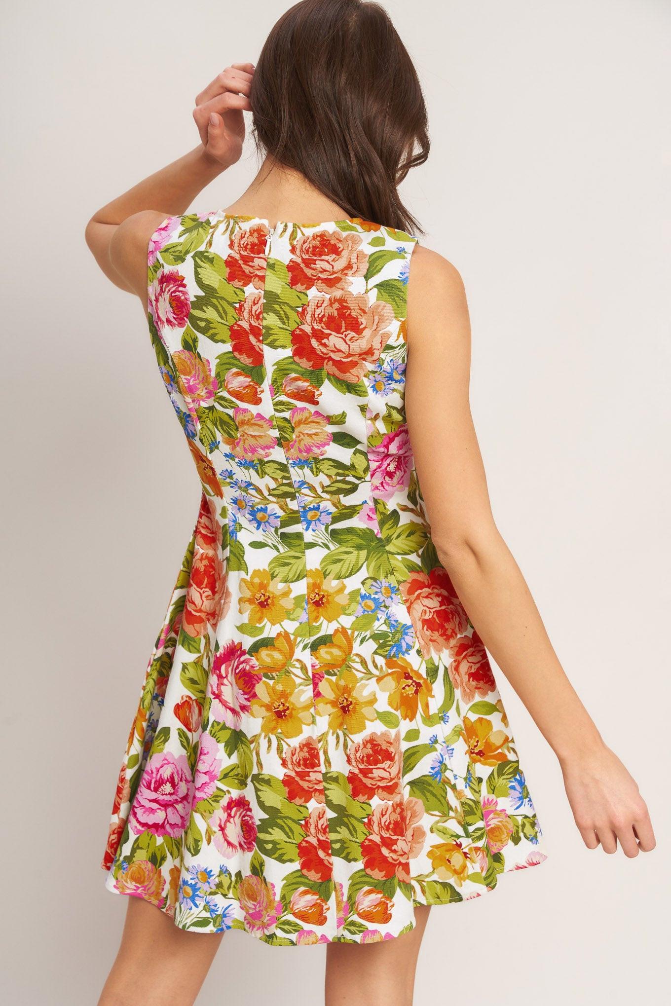 SUMMER LOVE FLORA WOVEN MINI DRESS - Glamourous Grace