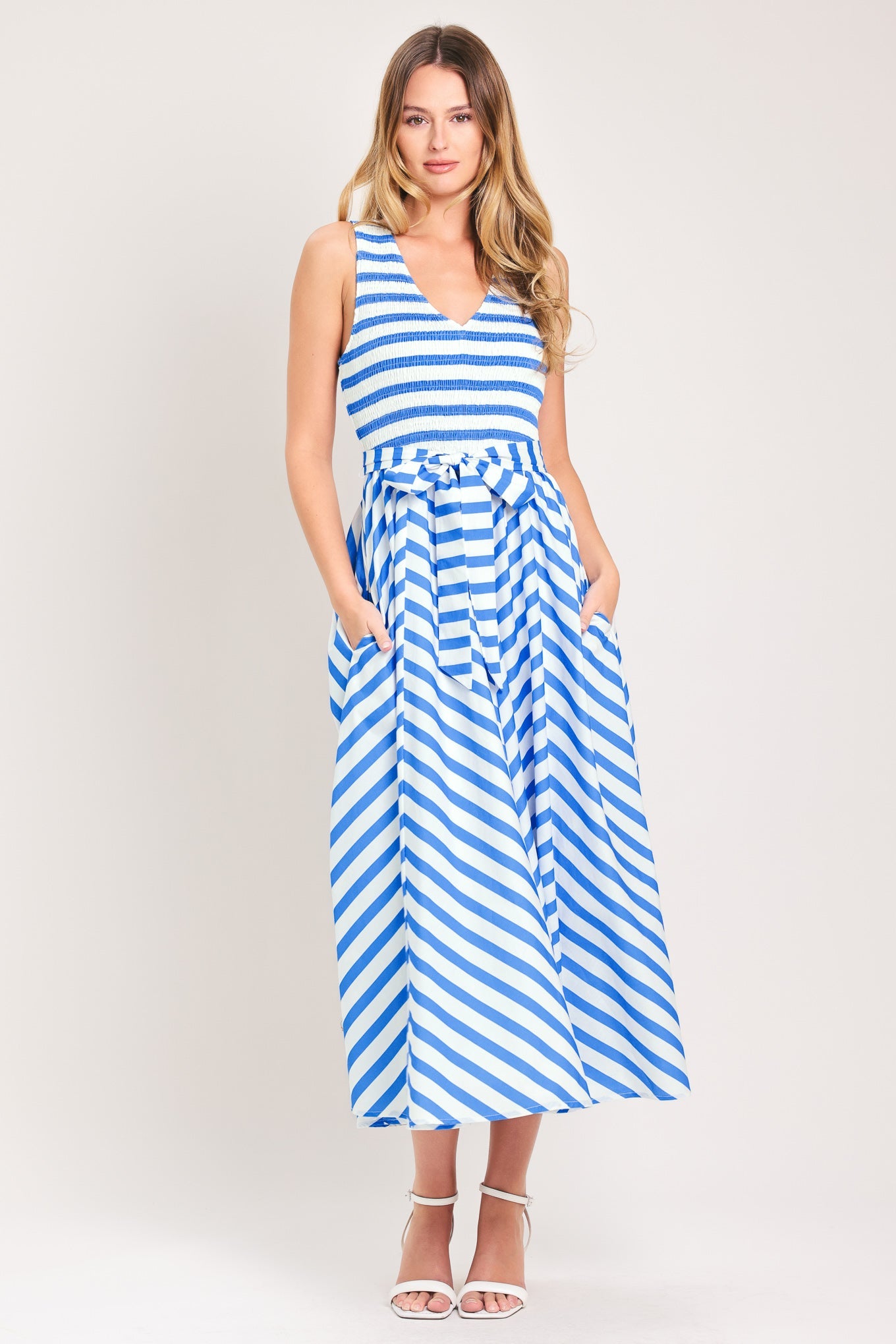 BLUE SERENA WOVEN MIDI DRESS - Glamourous Grace