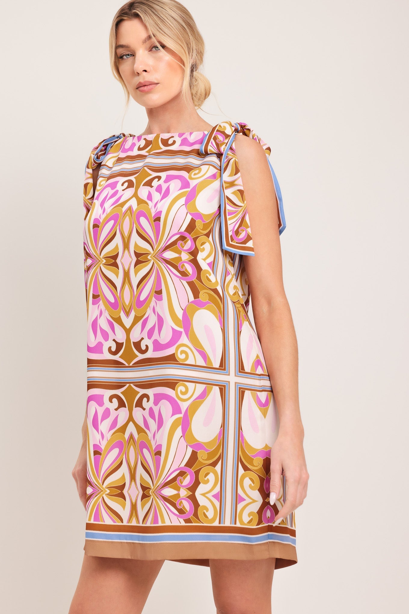 GOLDEN PSYCHE WOVEN MINI DRESS - Glamourous Grace