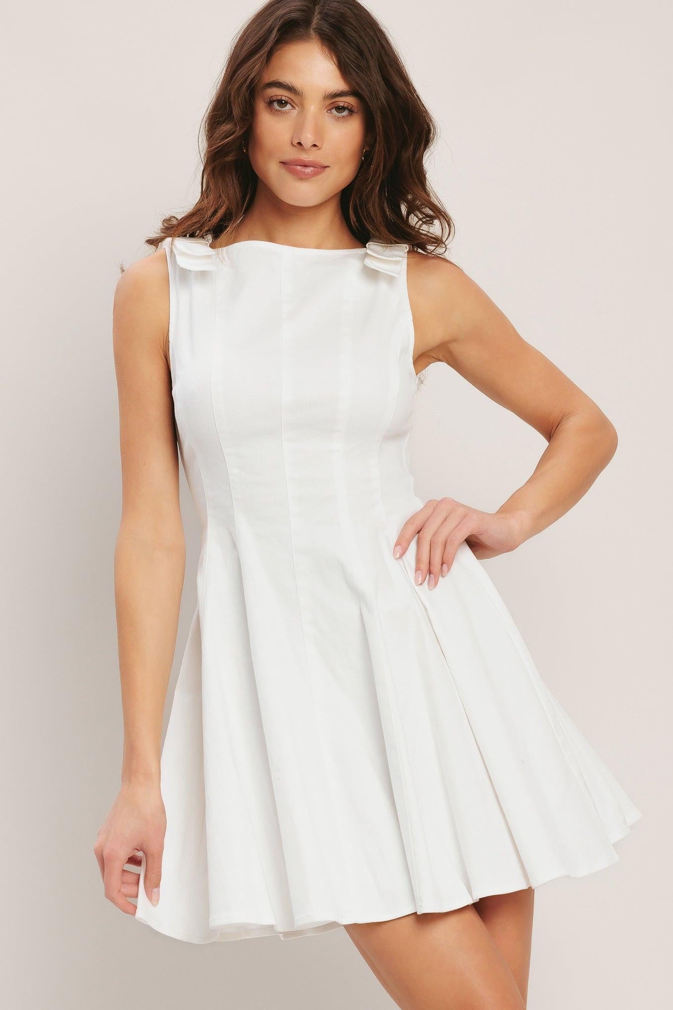 ELEGANT MOMENT WOVEN MINI DRESS - Glamourous Grace