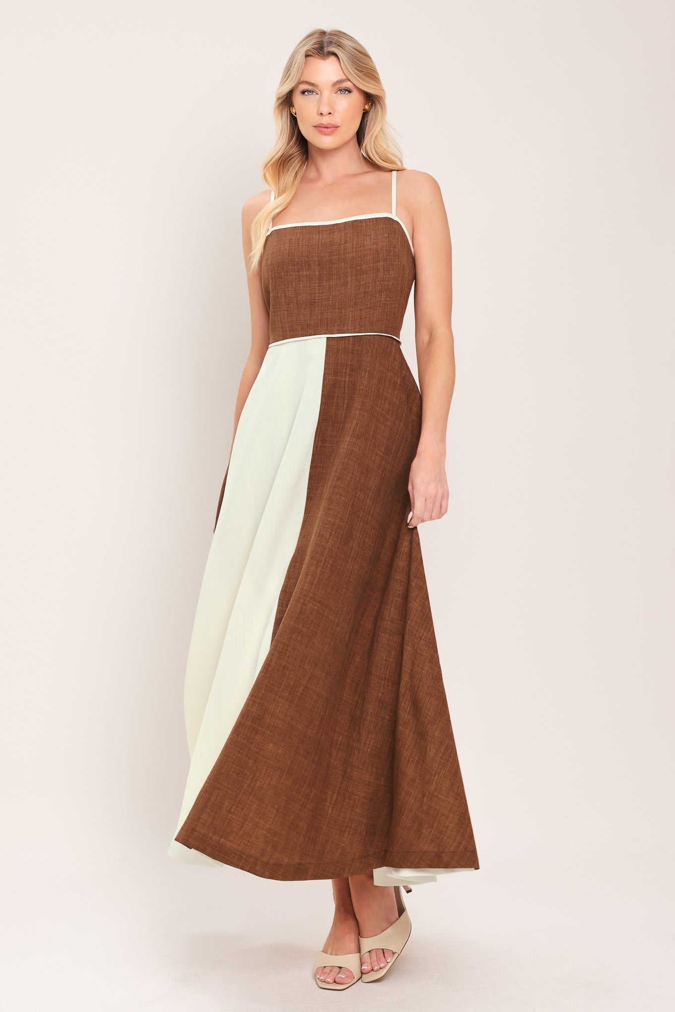 SIENNA FORM WOVEN MIDI DRESS - Glamourous Grace