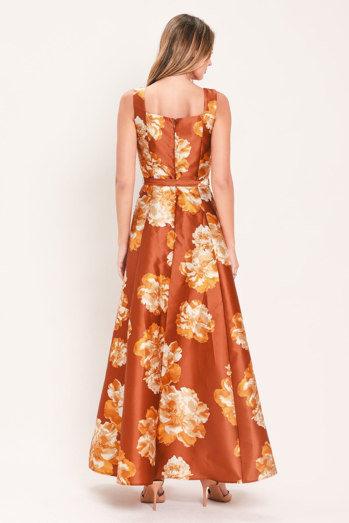 FIRESIDE FLORAL REVERIE WOVEN MAXI DRESS - Glamourous Grace