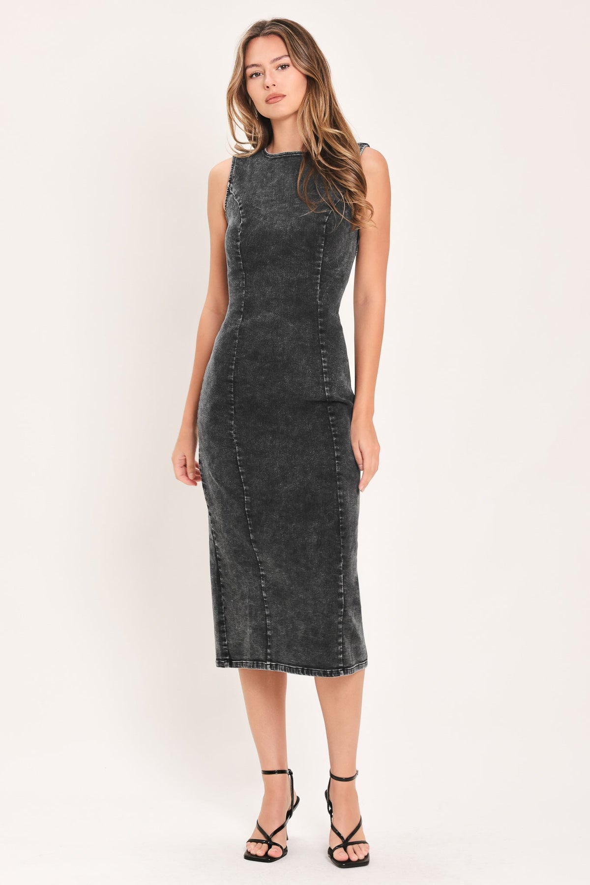 VINTAGE CHARCOAL SCULPT DENIM MIDI SHEATH DRESS - Glamourous Grace