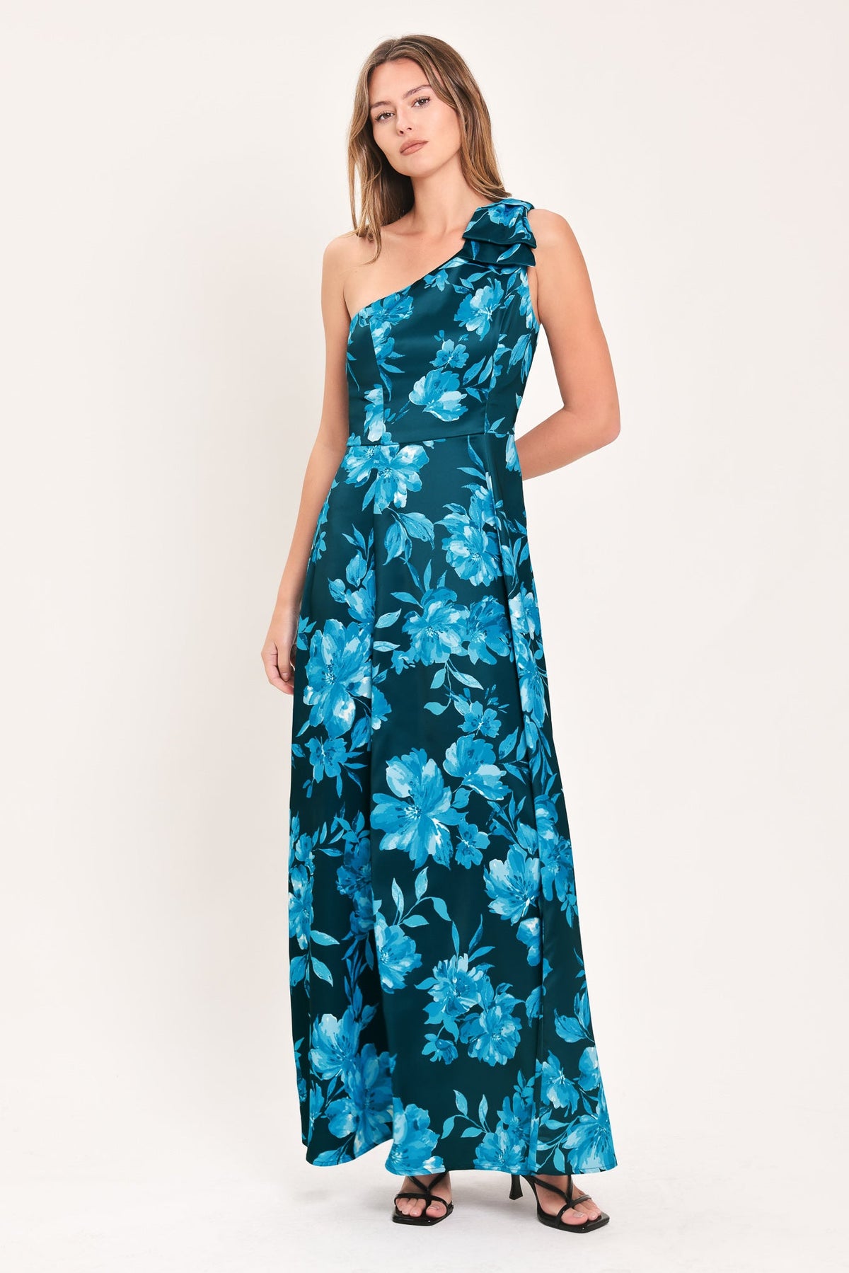 AQUAMARINE BLOOM FANTASIA WOVEN MAXI DRESS - Glamourous Grace