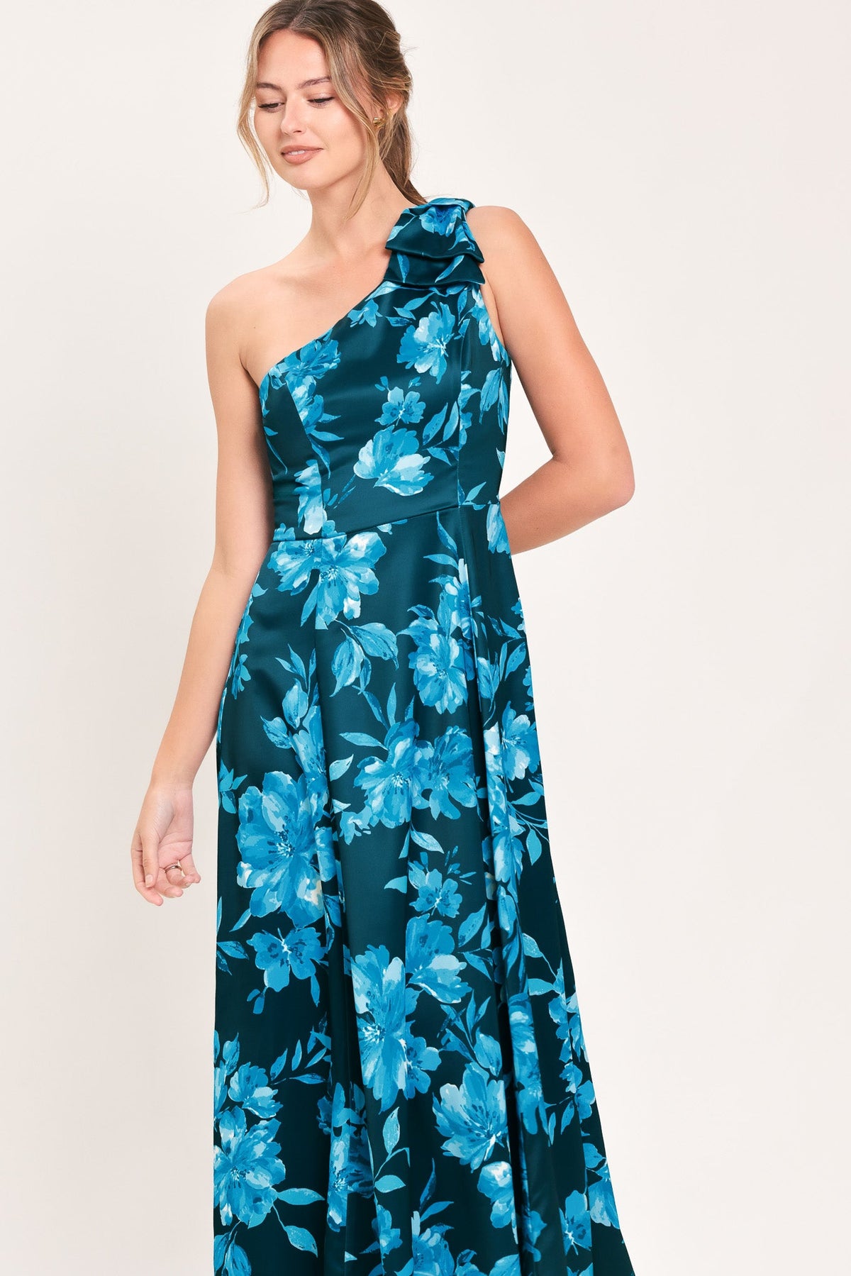 AQUAMARINE BLOOM FANTASIA WOVEN MAXI DRESS - Glamourous Grace