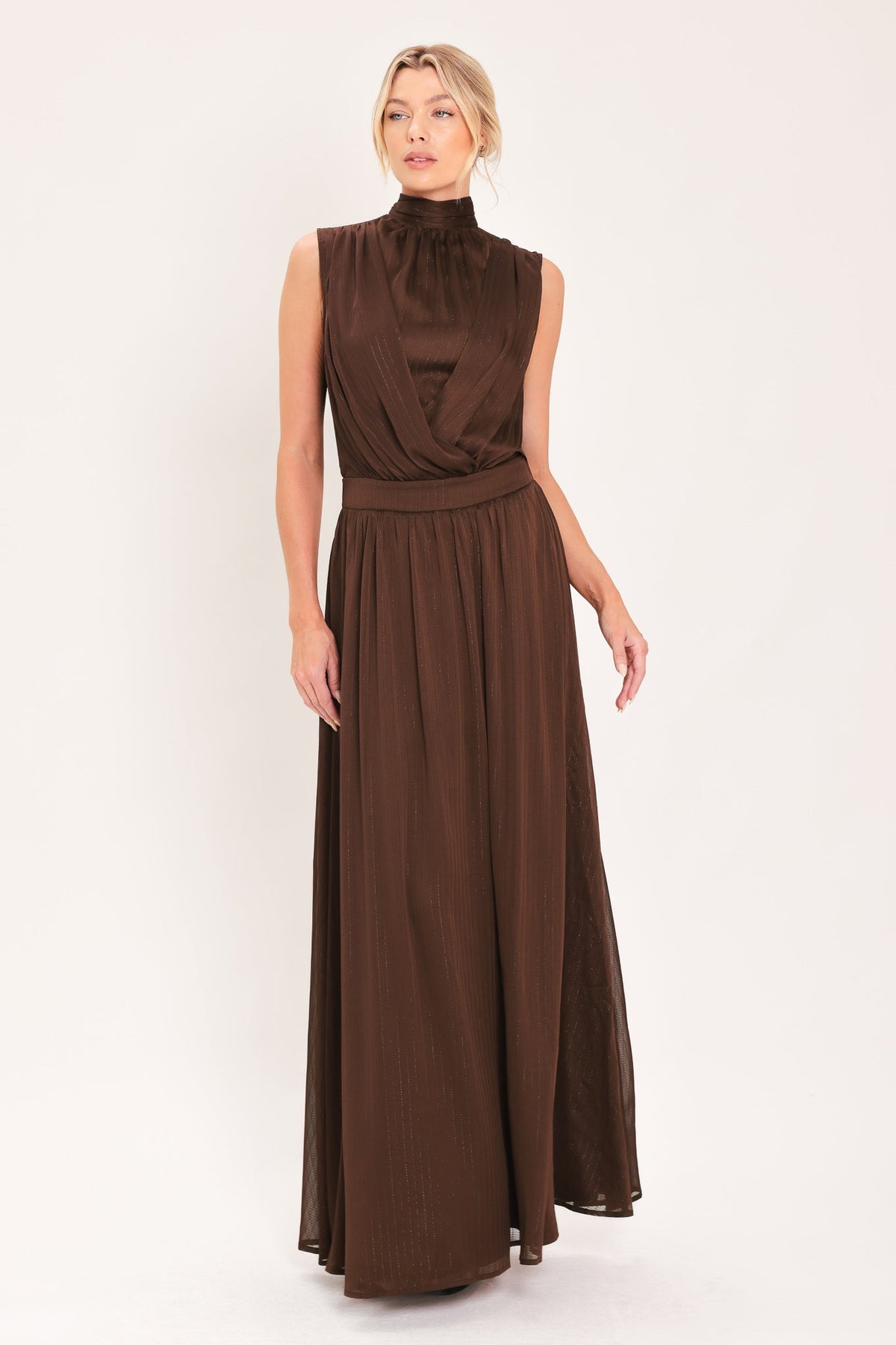 ESPRESSO GATHERED GLOW WOVEN MAXI DRESS - Glamourous Grace