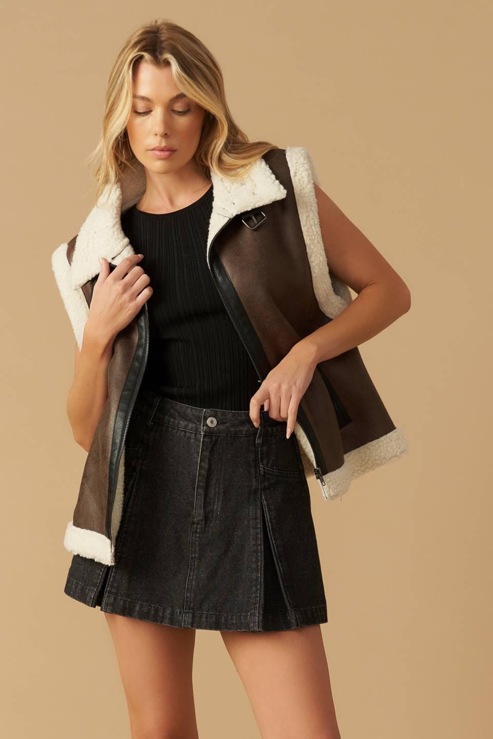 IN ANOTHER LIFE LEATHER VEST - Glamourous Grace