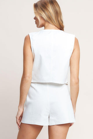 ALL EYES ON YOU WOVEN VEST - Glamourous Grace
