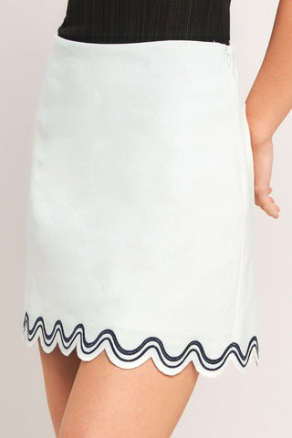 URBAN WAVE WOVEN MINI SKIRT - Glamourous Grace