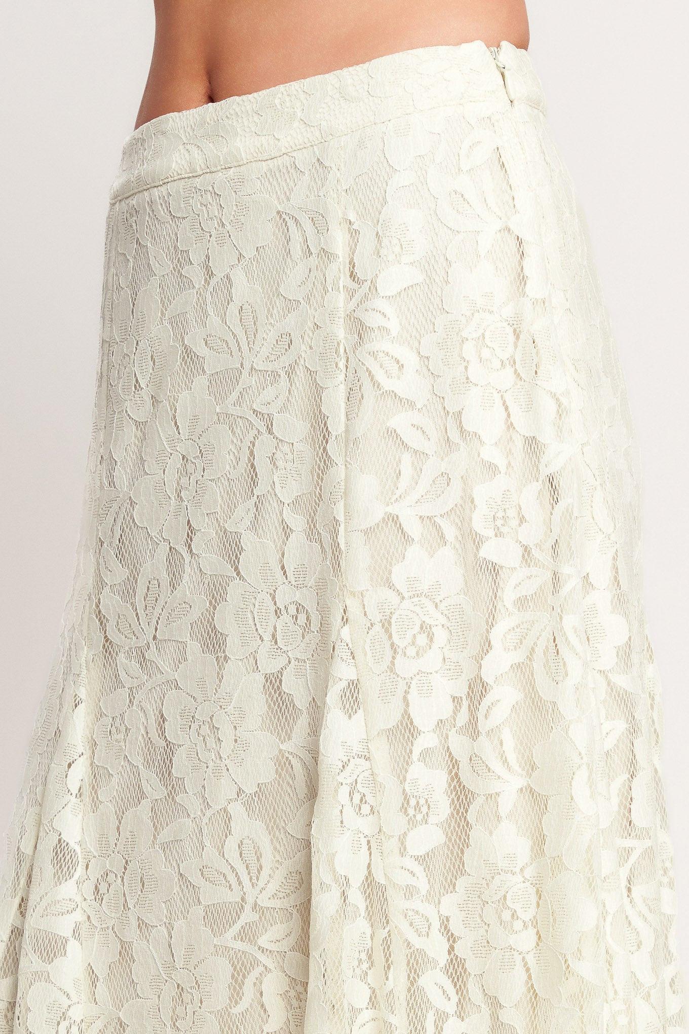BALLET MUSE WOVEN LACE SKIRT - Glamourous Grace