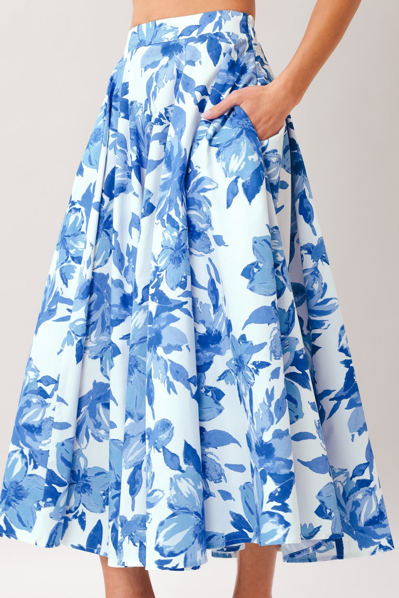 SKY BLOSSOM WOVEN FULL CIRCLE SKIRT - Glamourous Grace