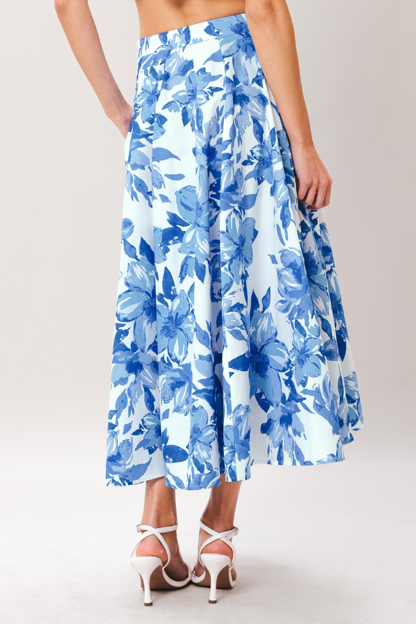 SKY BLOSSOM WOVEN FULL CIRCLE SKIRT - Glamourous Grace
