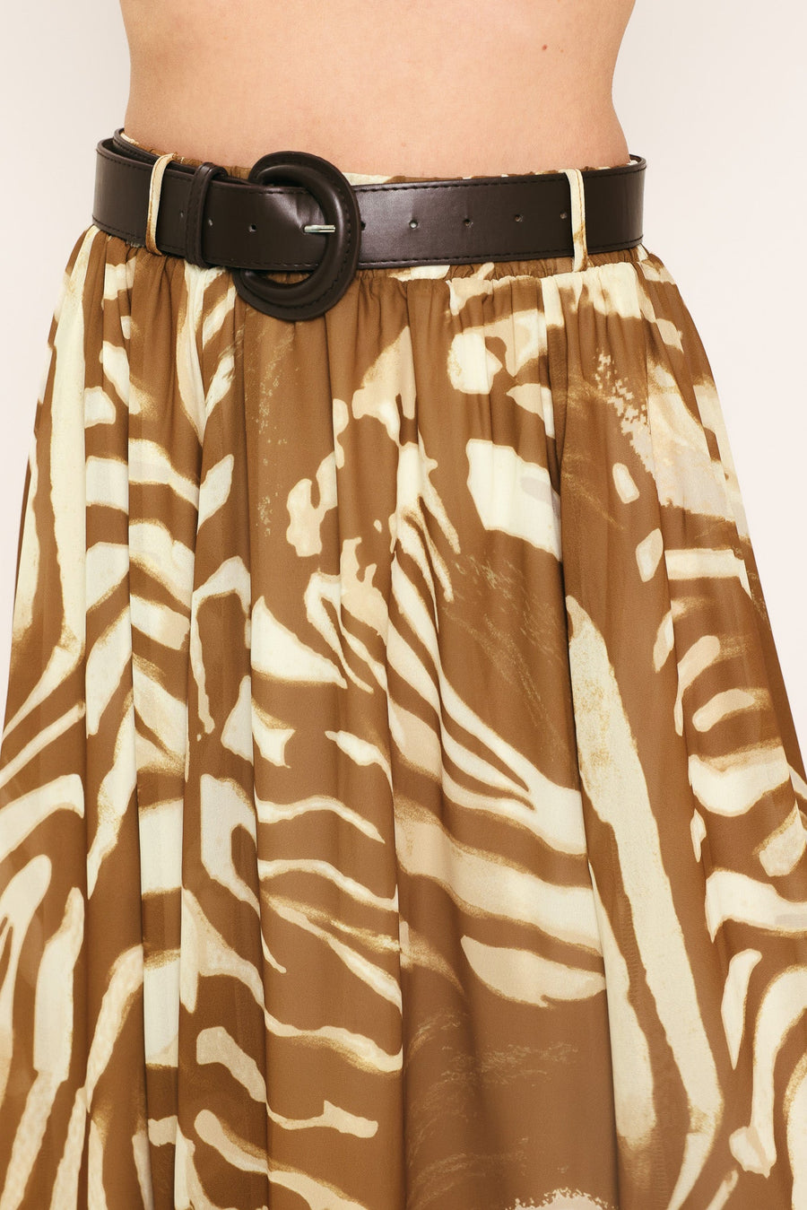 SAVANNAH BREEZE WOVEN MIDI SKIRT - Glamourous Grace