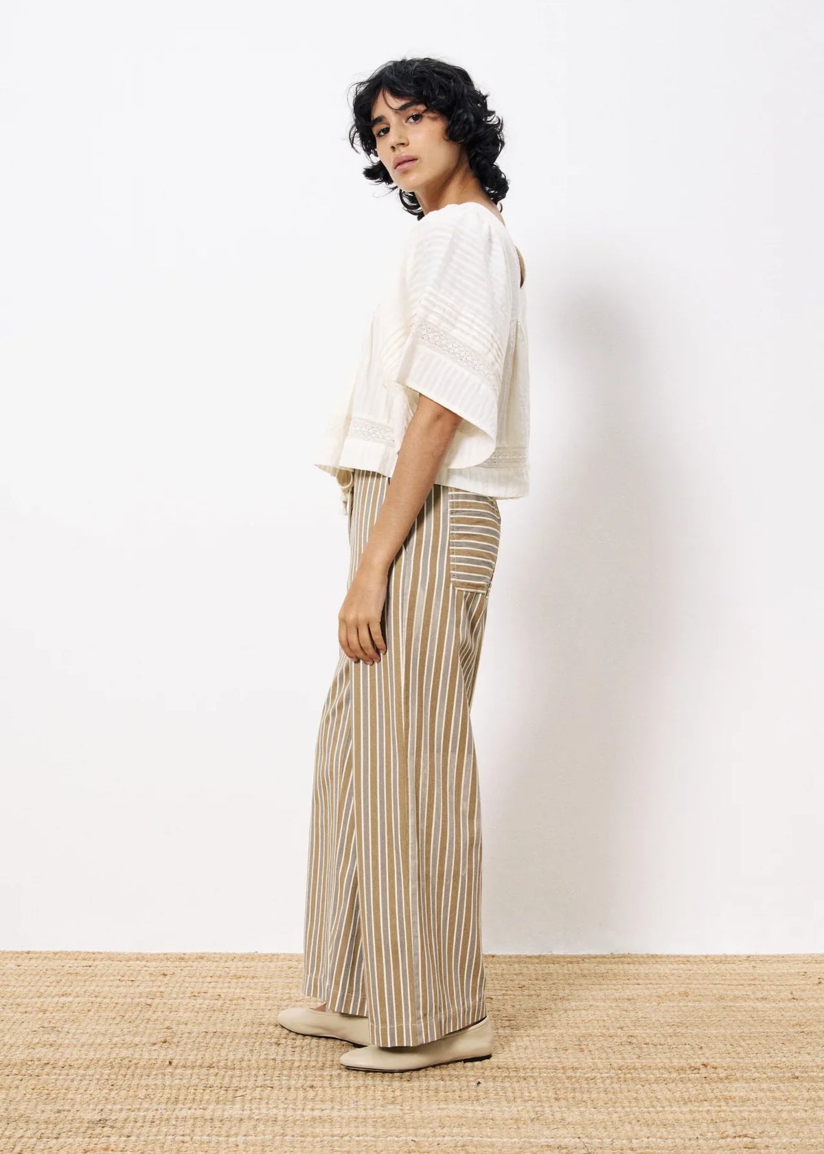 Patricie Blouse | Creme - Glamourous Grace