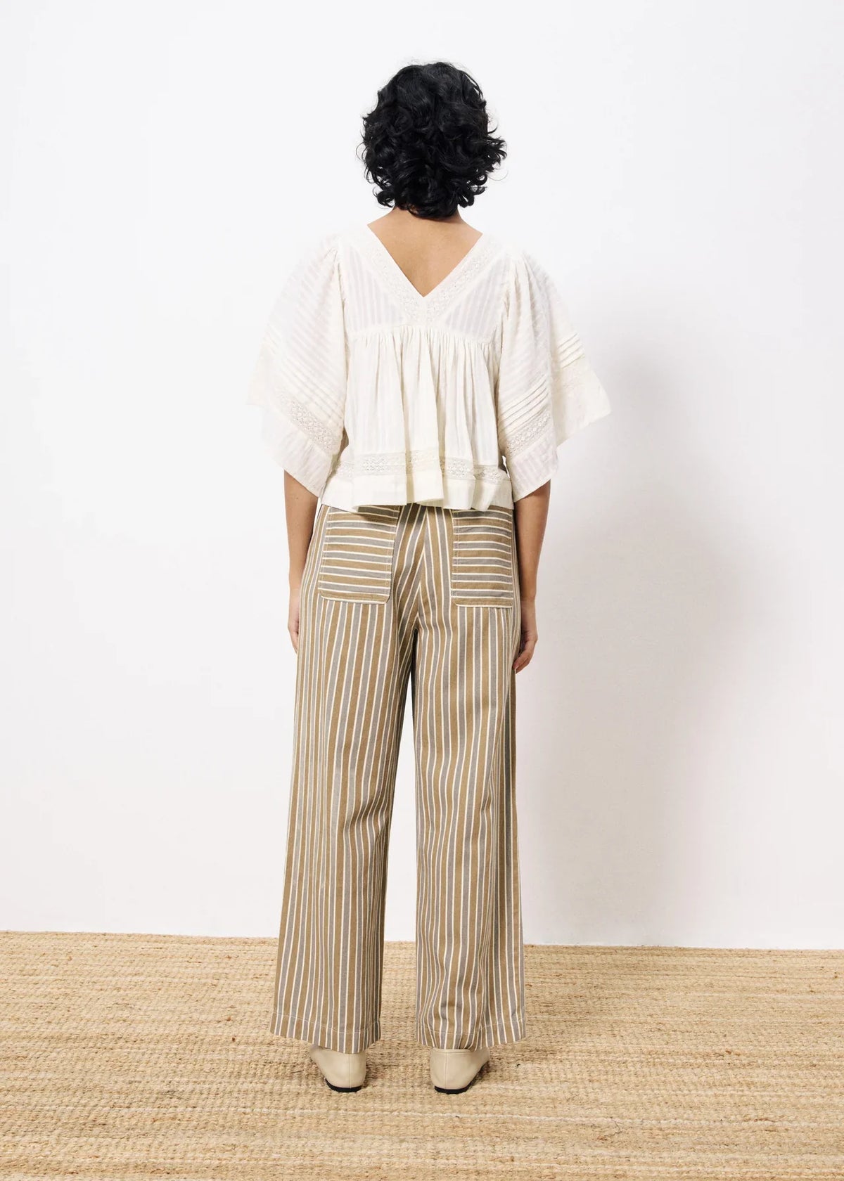 Patricie Blouse | Creme - Glamourous Grace