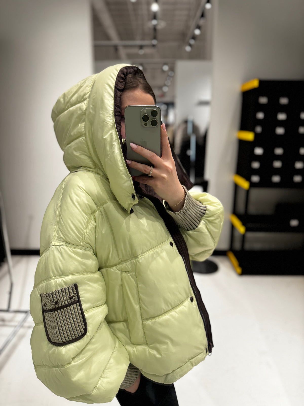 Reversible Hooded Bio-Down Jacket in Lemon/Chocolate