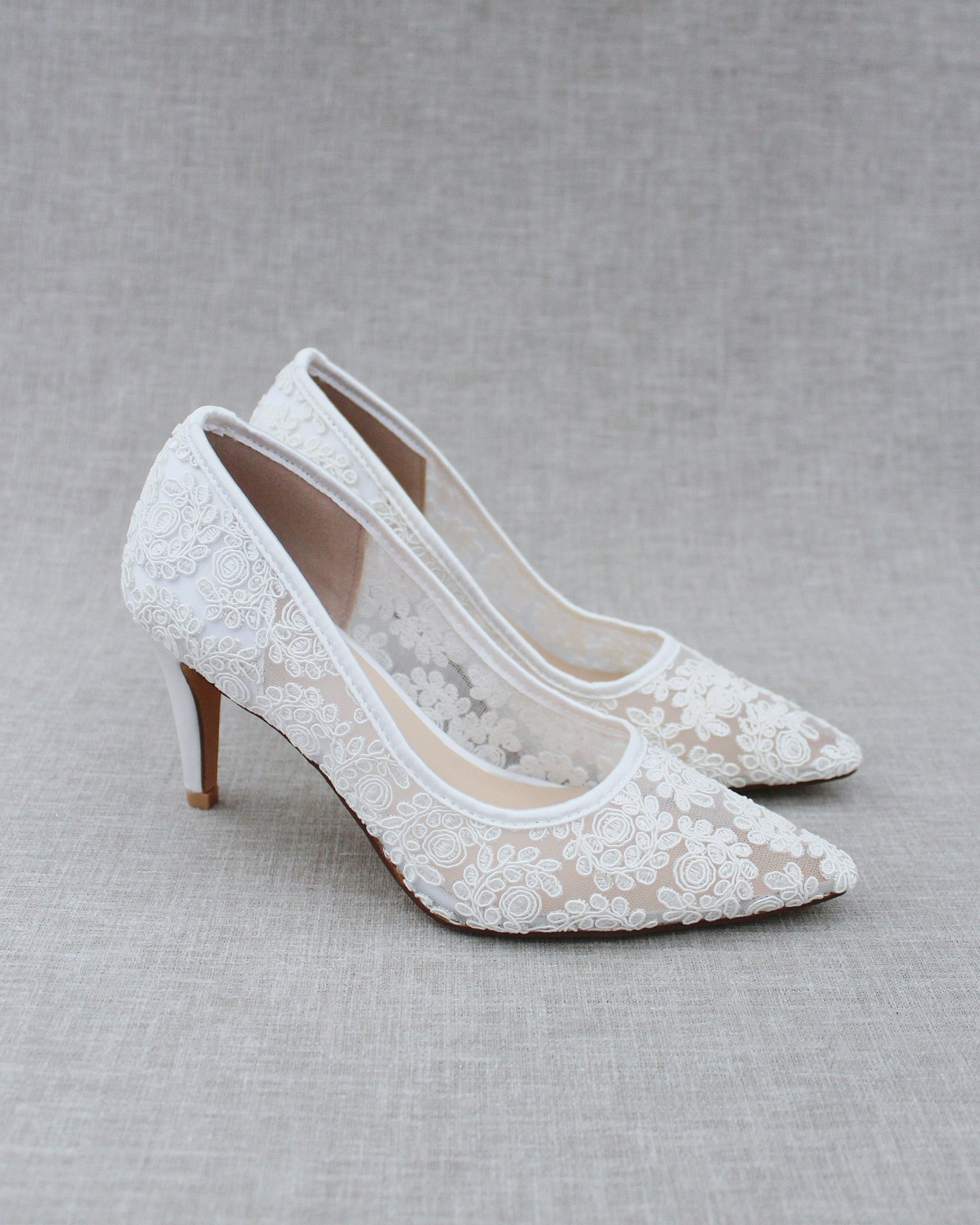 Lace Bridal Pump