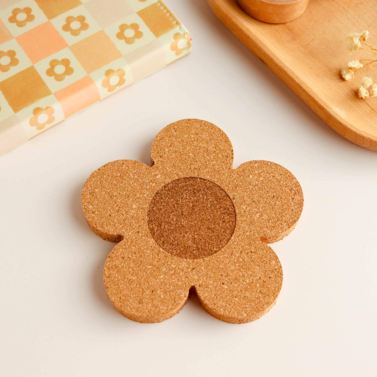 Daisy Cork Coaster - Glamourous Grace
