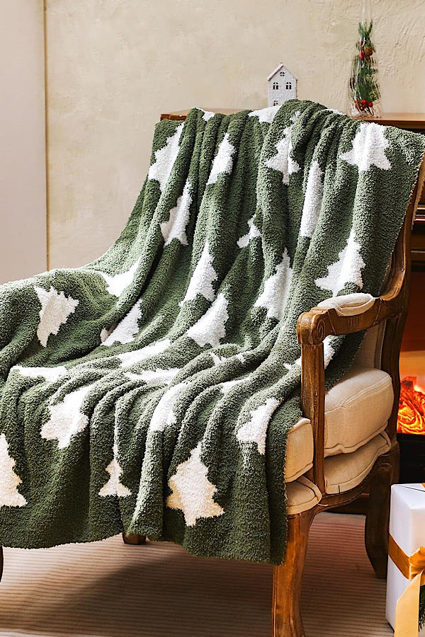 SC - ETA 9/30-10/14 Holiday Hearth Luxury Blanket - Glamourous Grace