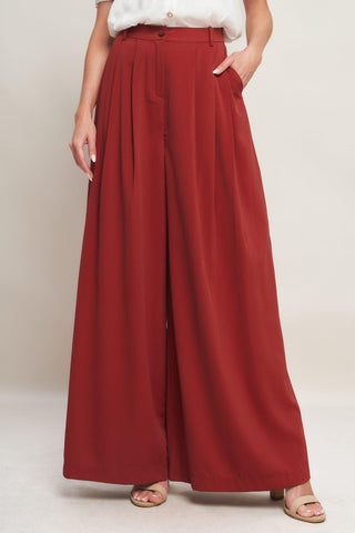 THROW IT BACK WOVEN PANTS - Glamourous Grace
