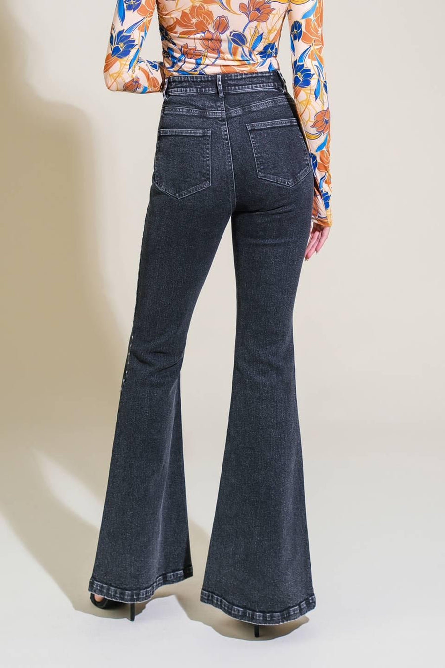 EFFORTLESS ENSEMBLE DENIM PANTS - Glamourous Grace