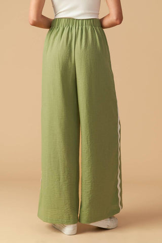 DRIFTING CURRENTS WOVEN PANTS - Glamourous Grace