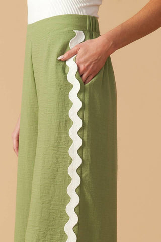 DRIFTING CURRENTS WOVEN PANTS - Glamourous Grace